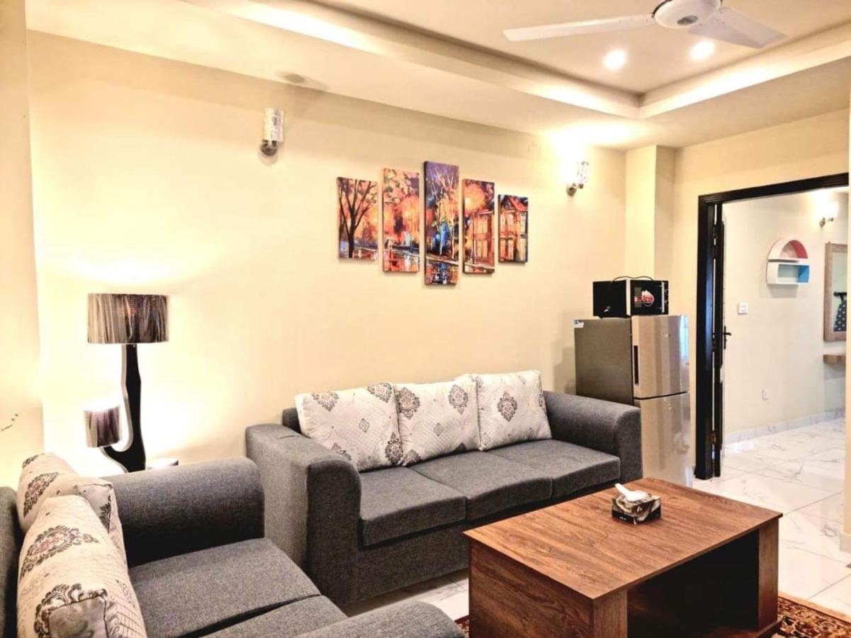 Comfortable & Lovely 1 Bed Apt In Bahria Town راوالبيندي المظهر الخارجي الصورة